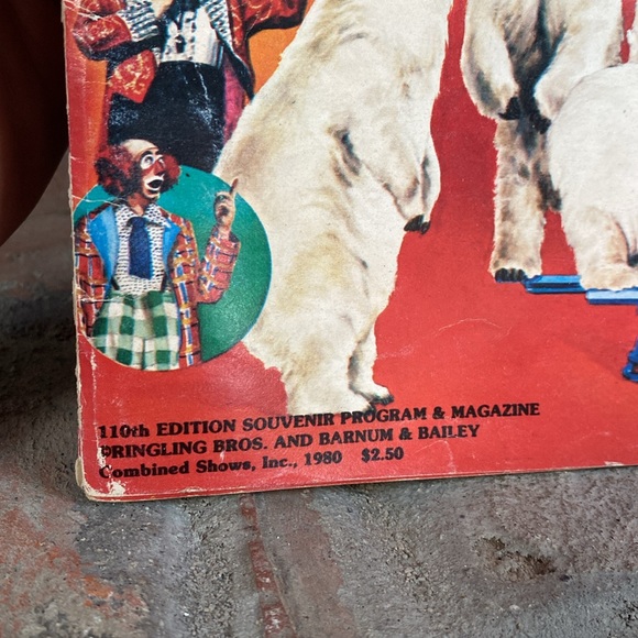Ringling Bros and Barnum & Bailey circus magazine - Picture 2 of 6
